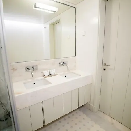 5★ Family Next To “portuguese Champs Elysees” Appartamento